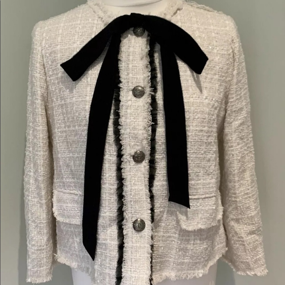 BNWT Zara Tweed Blazer. So beautiful!!